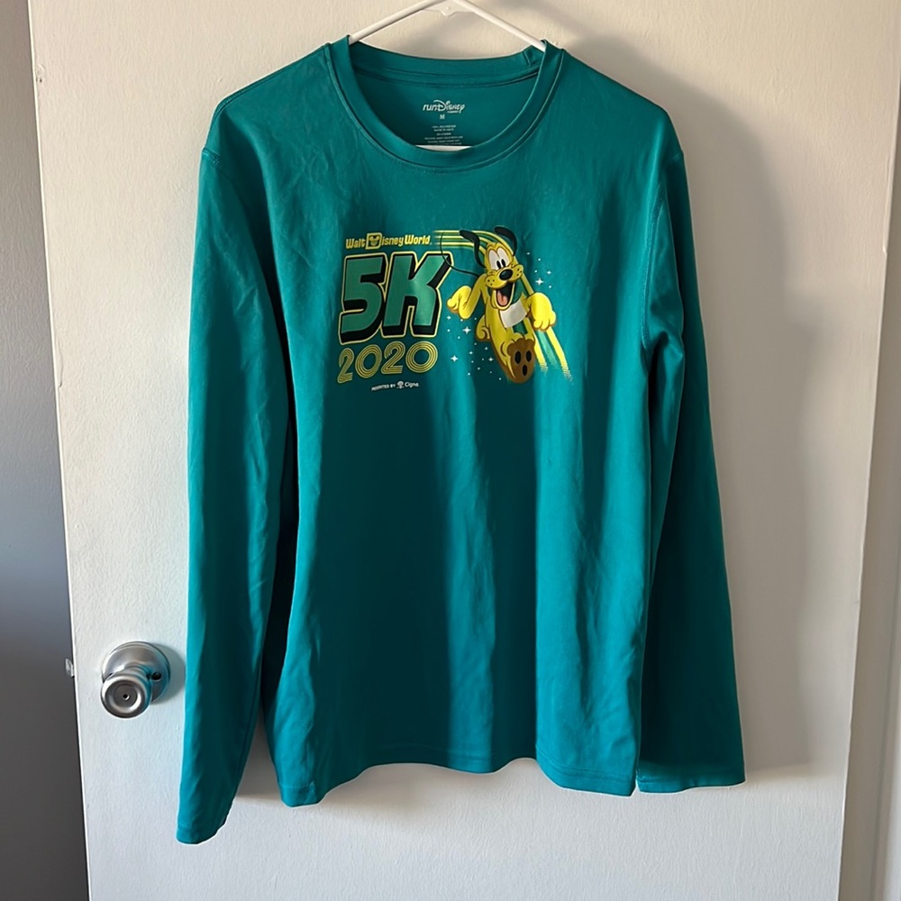 Run Disney 2020 World Disney World WDW 5K Pluto Long Sleeve Performance Tee